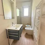 Great Flat In A With Garden Apartment
