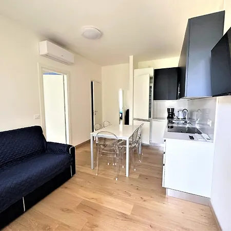 아파트 Great Flat In A With Garden