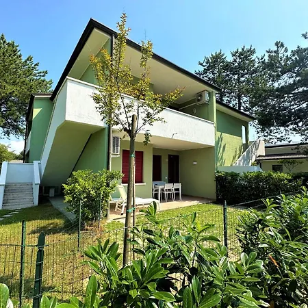 Apartmán Great Flat In A With Garden